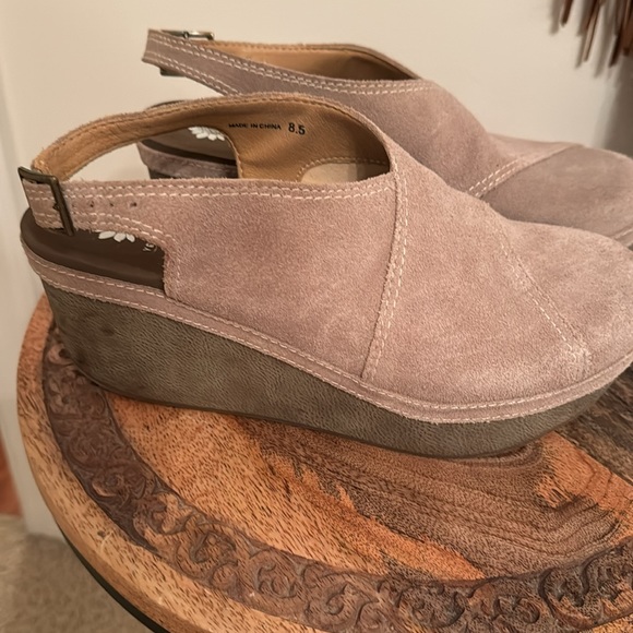 Yellow Box Clogs - Picture 2 of 3